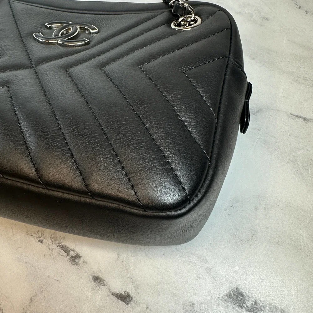 Chanel Chevron Camera Case Bag CC Black Diagonal Shoulder Purse Handbag Silver - Picture 12 of 16